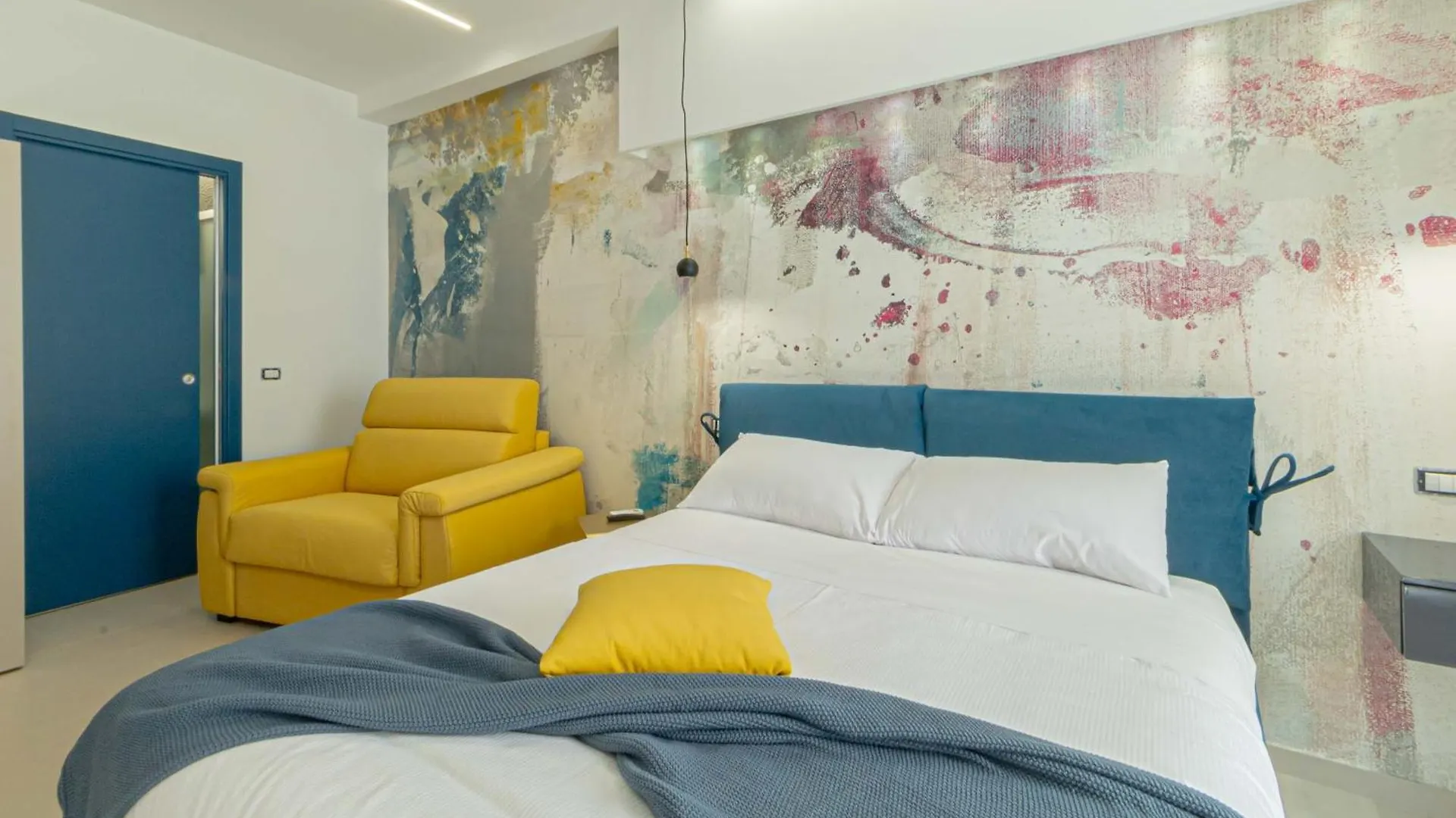 Casa Giuara - Luce Apartment Castelbuono  Italy